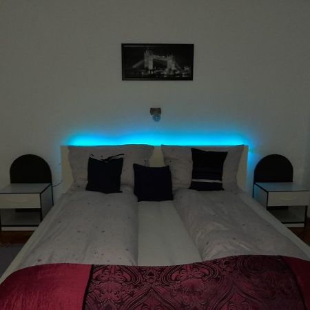 Pecs Park Appartement Buitenkant foto