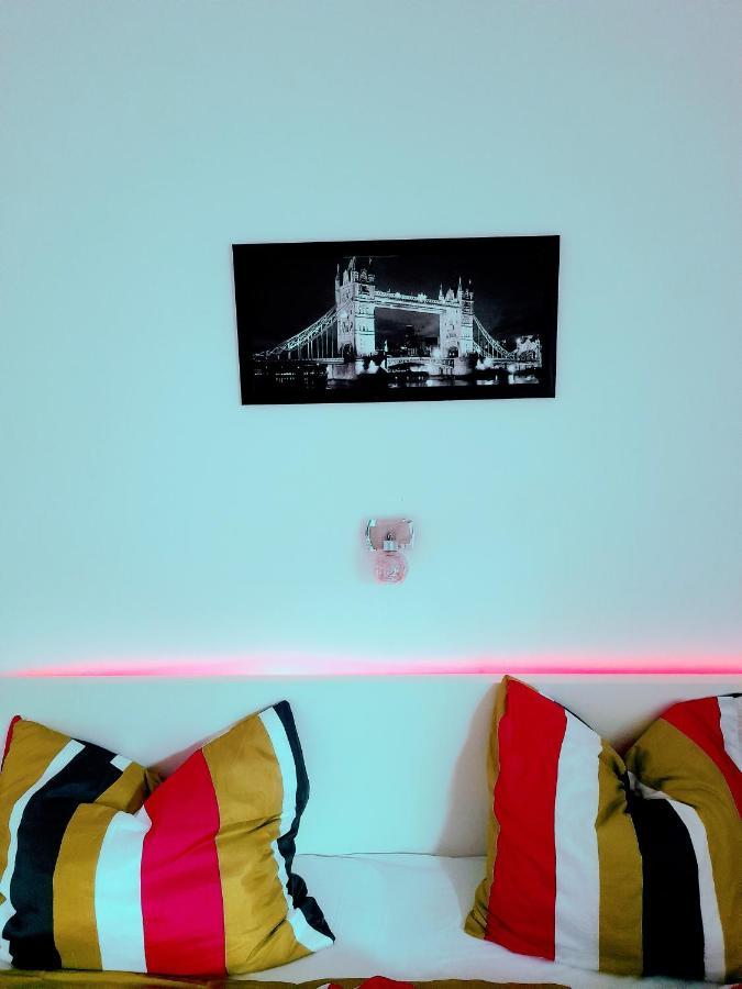 Pecs Park Appartement Buitenkant foto