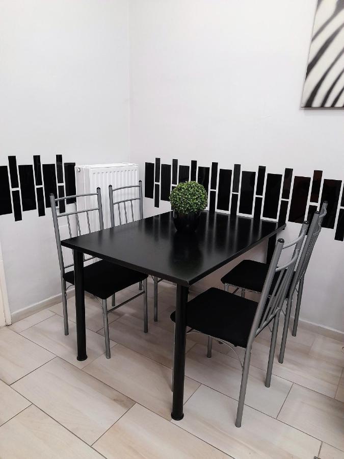 Pecs Park Appartement Buitenkant foto