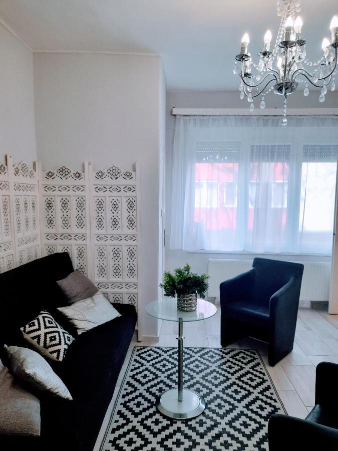 Pecs Park Appartement Buitenkant foto